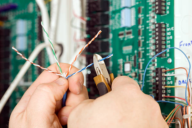 Best Emergency Electrical Repair Services  in Minneola, FL